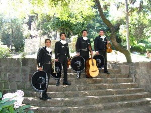 Mariachi chile mexico Anuncios de arte, joyas, cosas valiosas en La Florida |  Mariachis increibles precios 02-7279788, Grandes serenatas con mariachi chile mexico