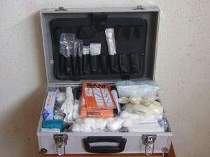  Anuncios de arte, joyas, cosas valiosas en Recoleta |  BOTIQUIN MASSON PARA 100 PERSONAS MALETA ALUMINIO 40X30X14 CMS CON LLAVES, BOTIQUIN PLASTIFICADO DESDE $ 1.990 MAS IVA POR MAYOR-BOTIQUIN ABS Y NYLON