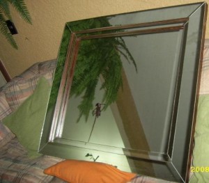 claudio vilches Anuncios de arte, joyas, cosas valiosas en Santiago |  Cuadro artesanal de espejo, decorativo, hermoso, vidrio, vendo. Buen precio, Santiago centro. Es muy lindo y elegante este cuadro espejo vidrio