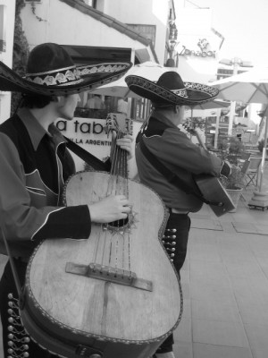 Mariachi Juarez Anuncios de arte, joyas, cosas valiosas en Santiago |  Charros a domicilio, mariachis 88690906 consulte ���, Mariachi juarez, serenatas a domicilio